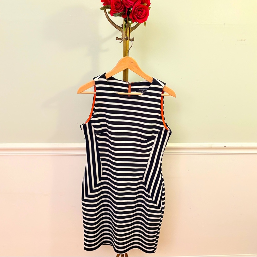 Sharagano Sleeveless Black and White Striped Dress Size 10 petite